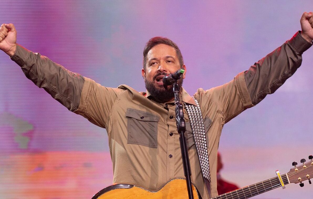 Grandes Nomes da Música Gospel Brilham no Jesus Vida Verão 2025